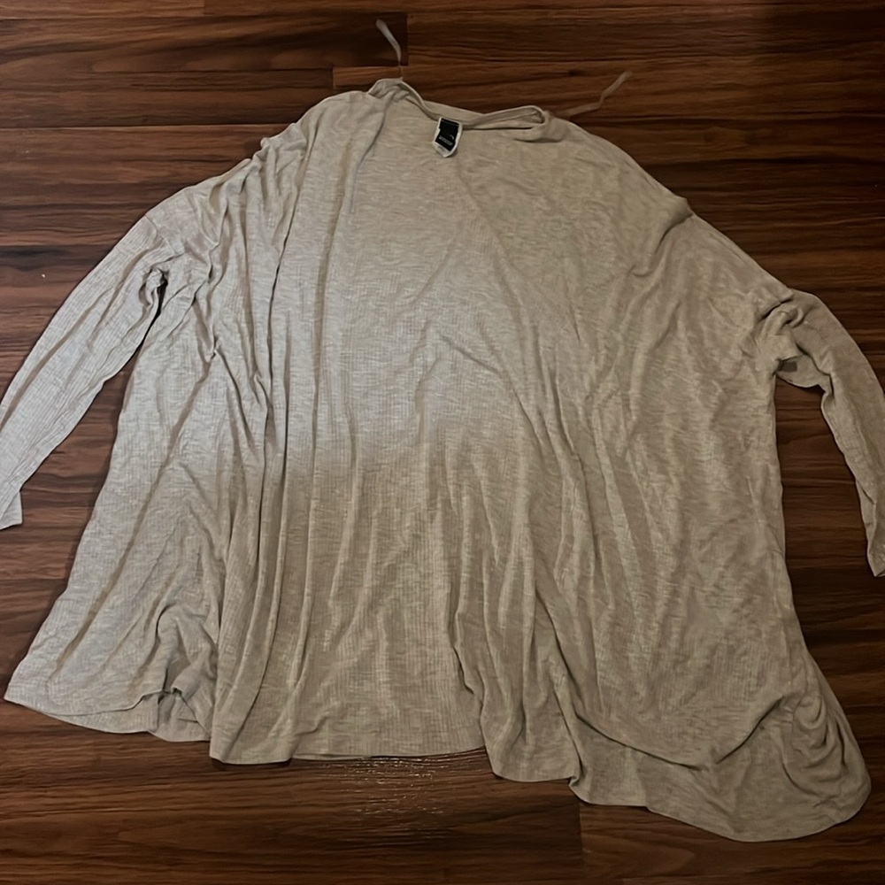 NWOT tunic - Picture 4 of 4